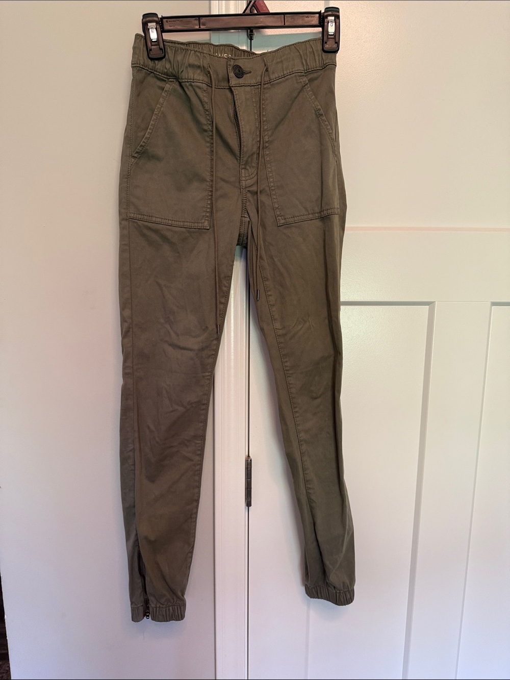 American Eagle Outfitters Olive Green Jogger Track Pants